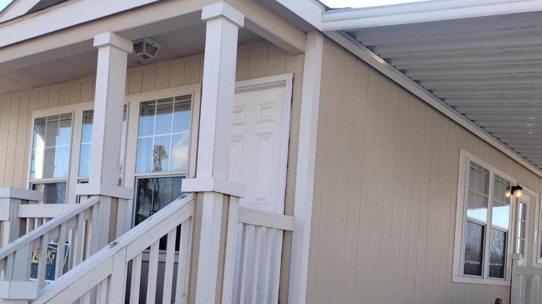 7300 N 51st Avenue F99