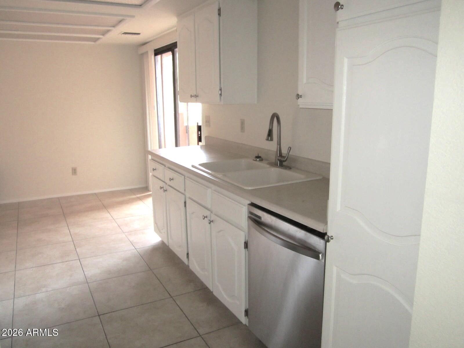 4303 E CACTUS Road 419