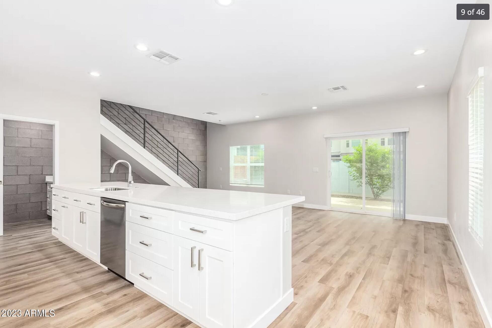 PINCHOT 34 TOWNHOMES - Residential Income