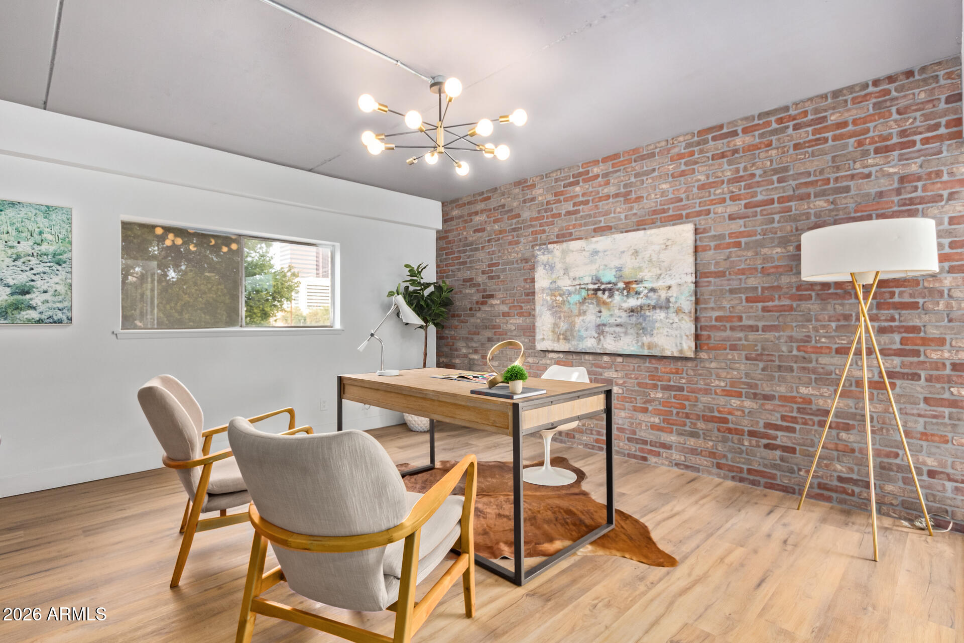 351 E THOMAS Road D208