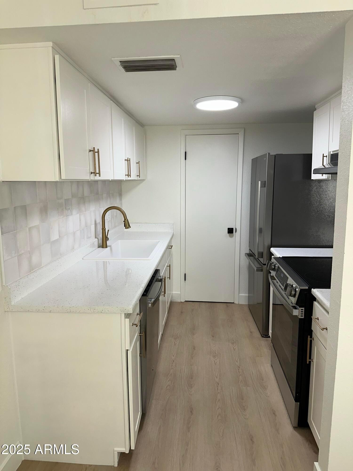 8037 E Glenrosa Avenue