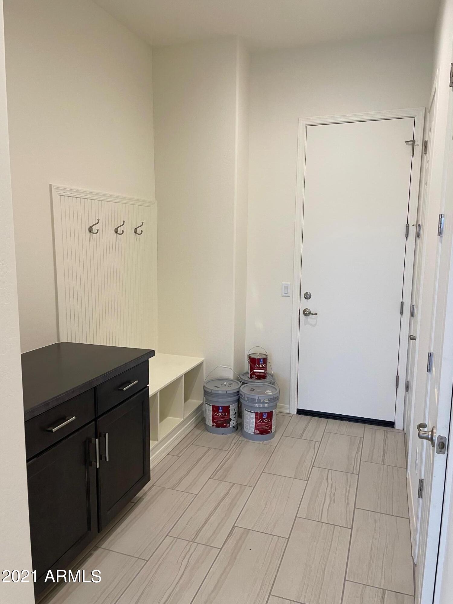 1964 W KINFIELD Trail