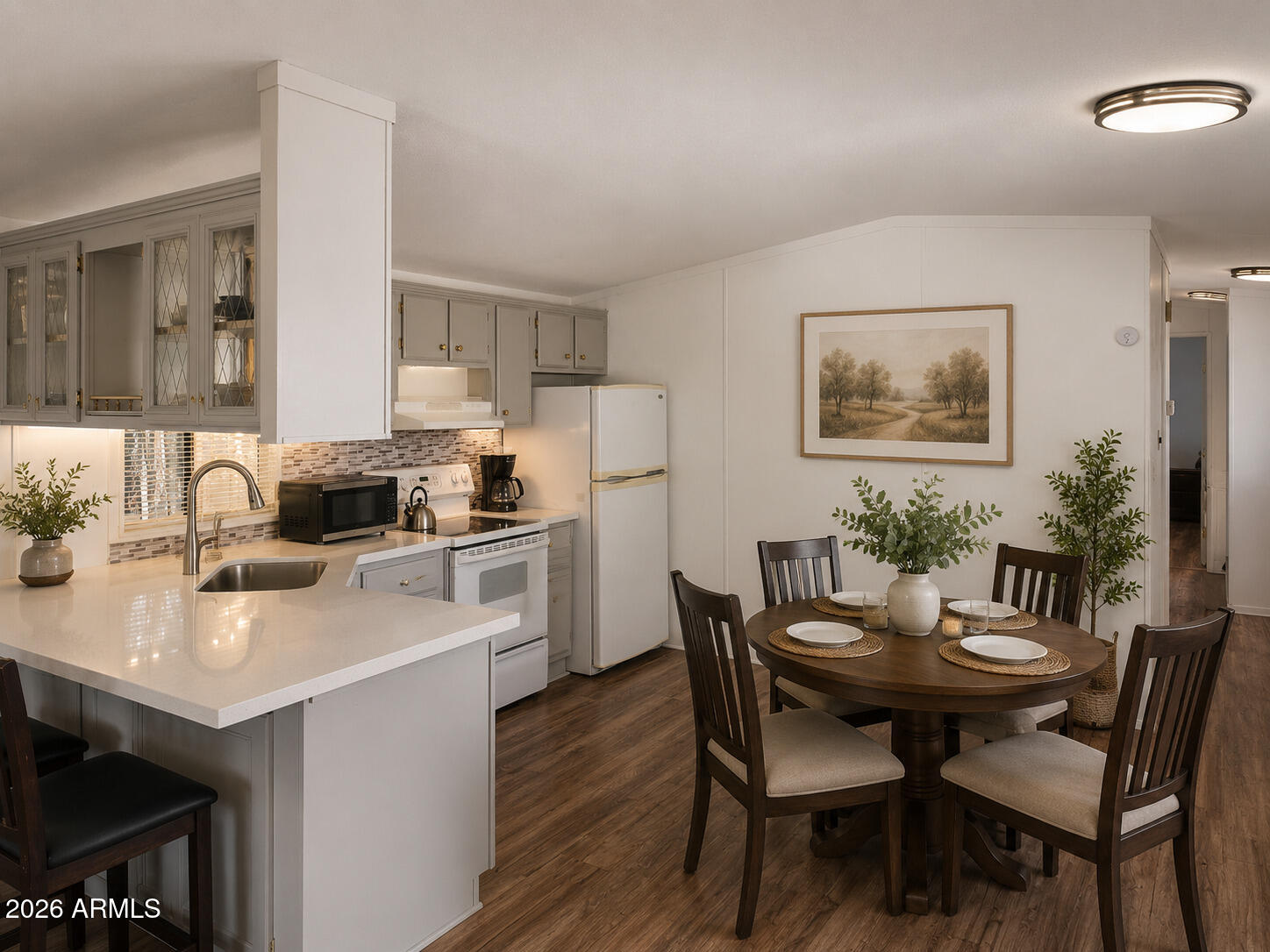 300 S VAL VISTA Drive 54