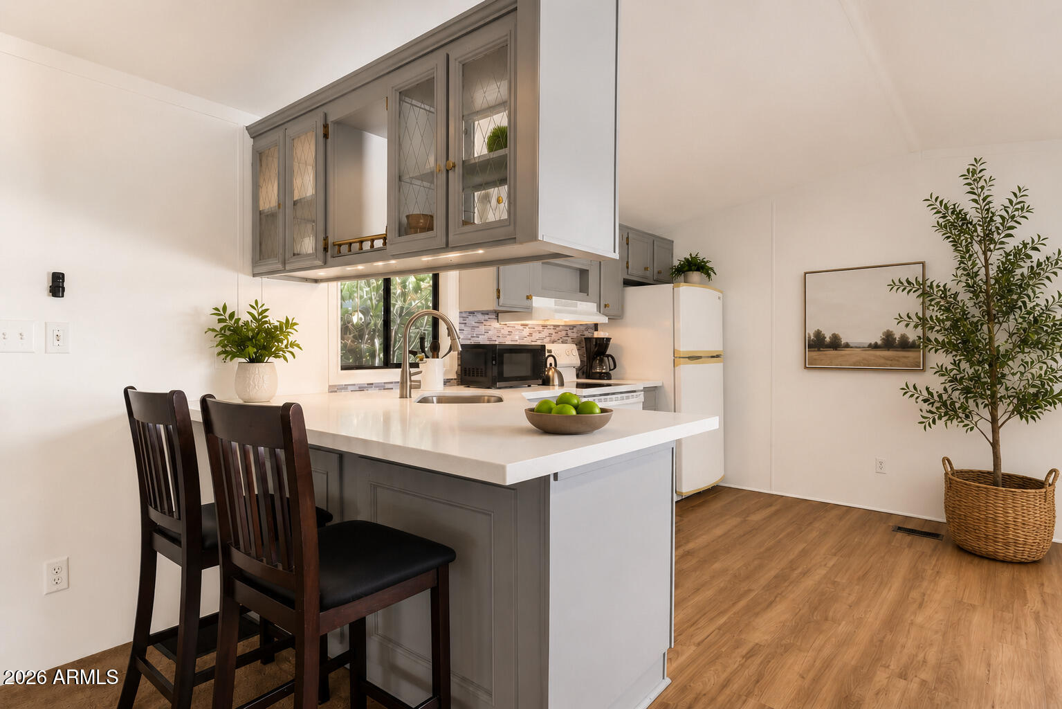 300 S VAL VISTA Drive 54