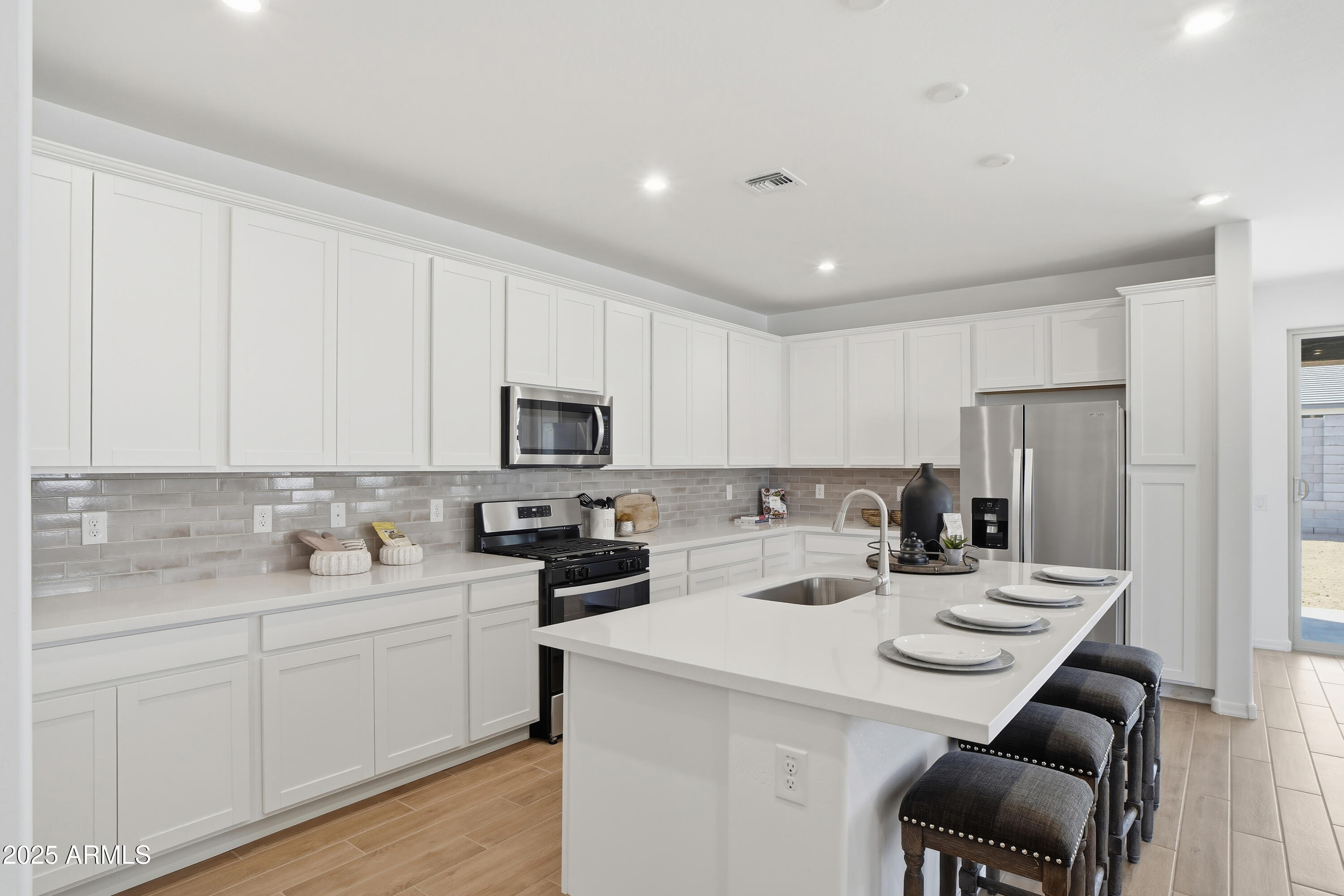 19311 W Valle Vista Way