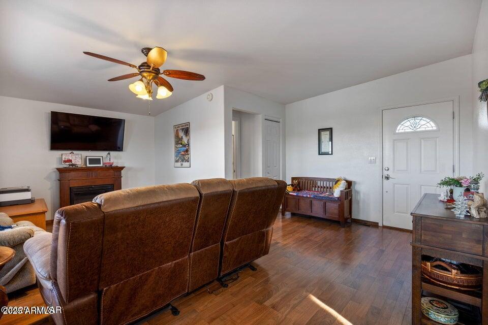 8220 LAKE FRONT Drive