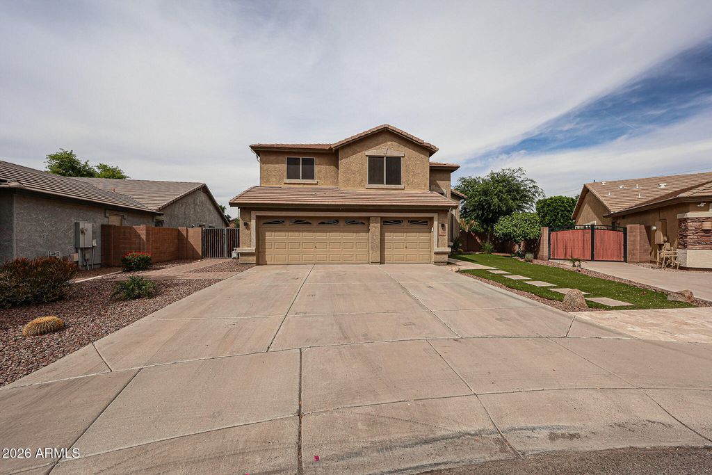Photo of 1960 E Springfield Place, Chandler, AZ 85286 (MLS # 7013230)