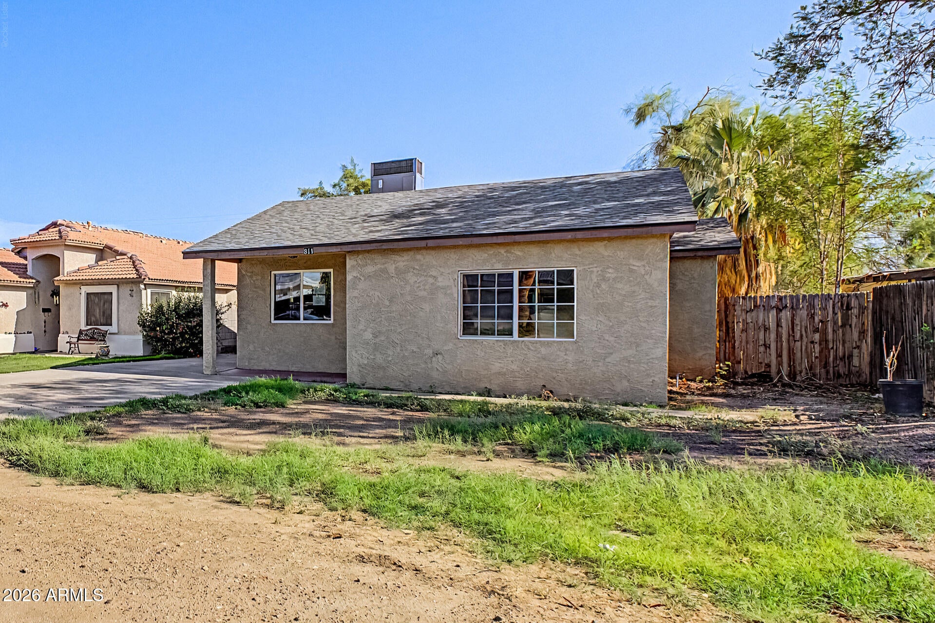 811 E EDISON Avenue