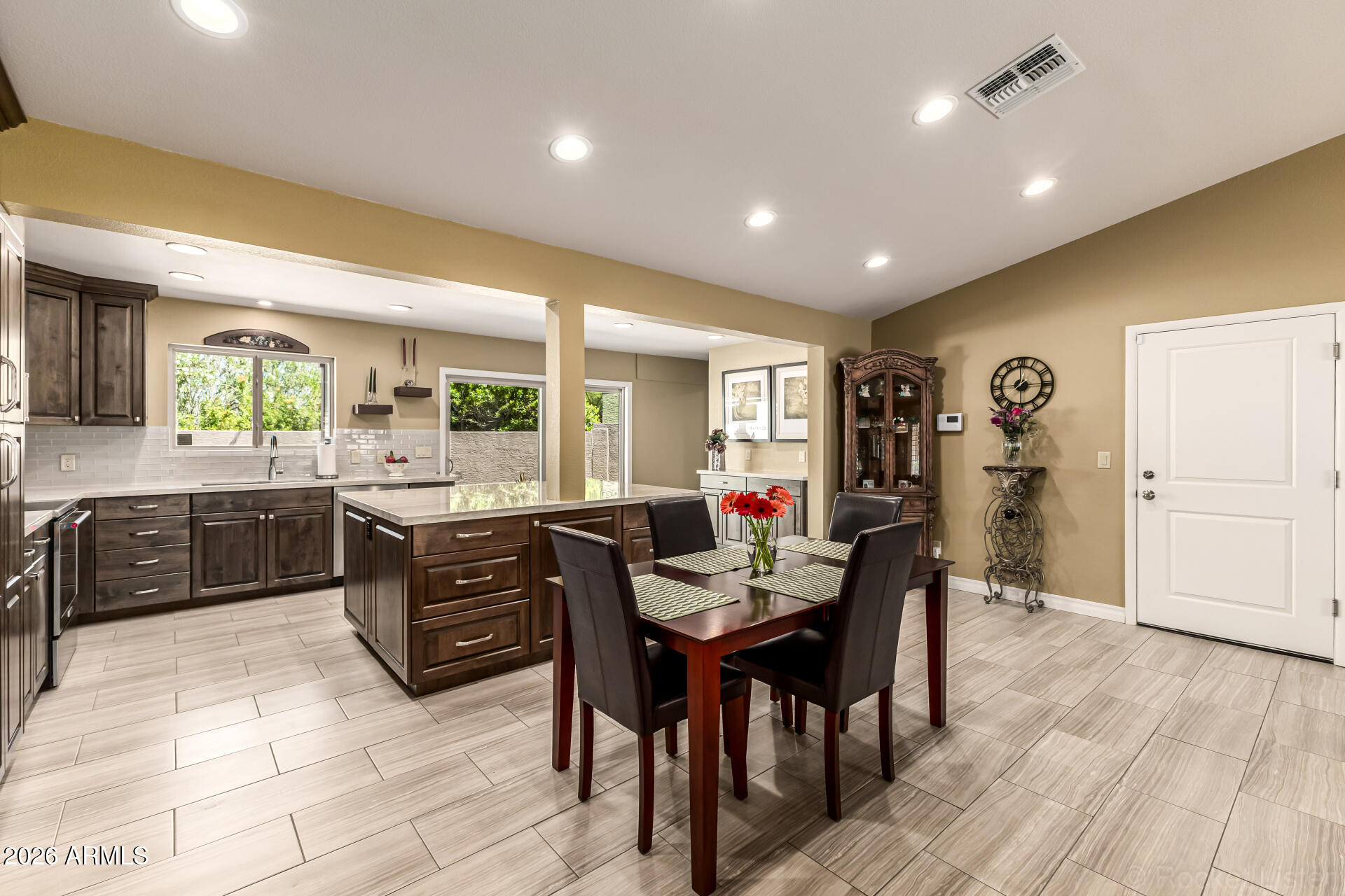 17108 E GRANDE Boulevard