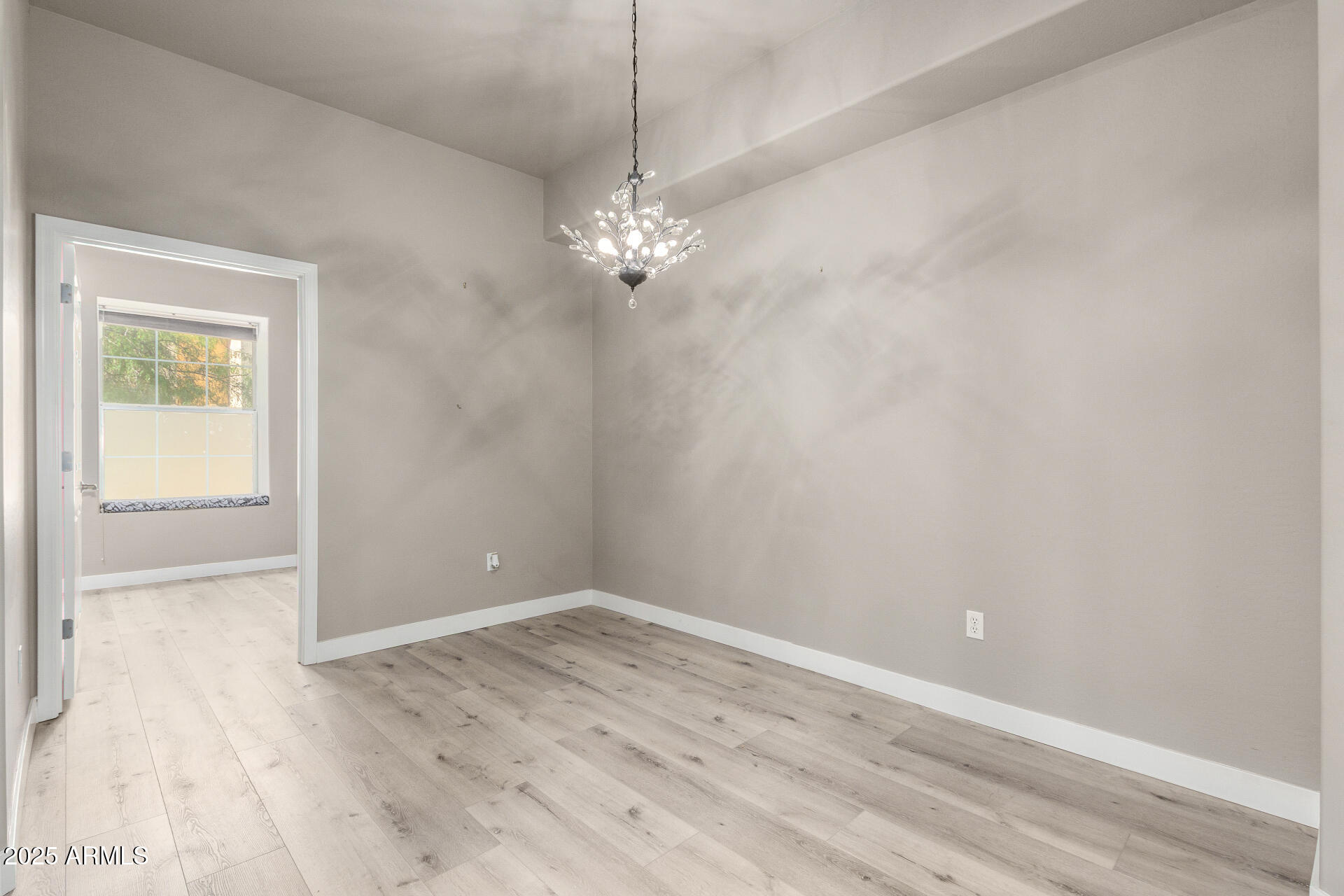 14575 W MOUNTAIN VIEW Boulevard 11224