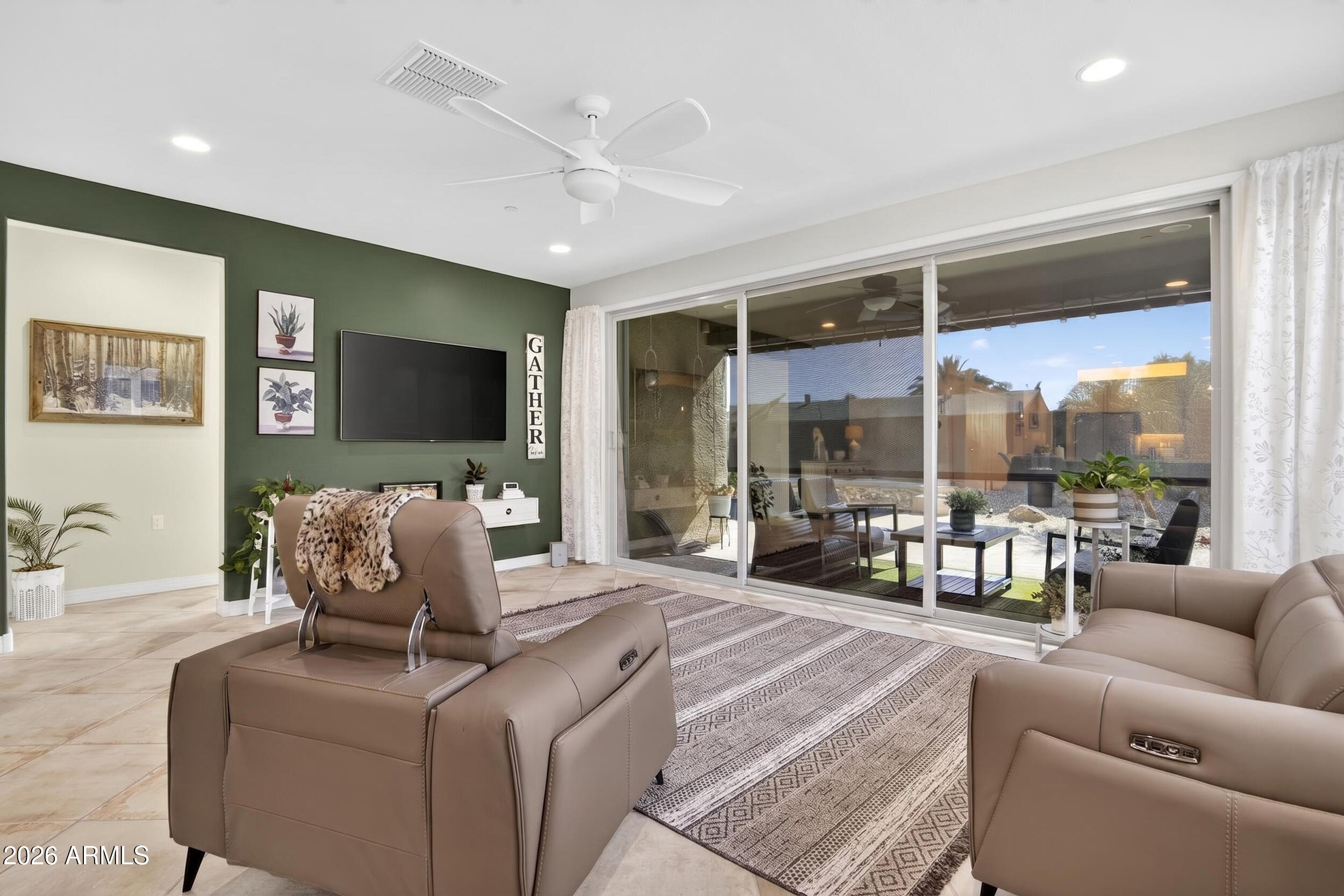 SUN CITY MANOR - Residential