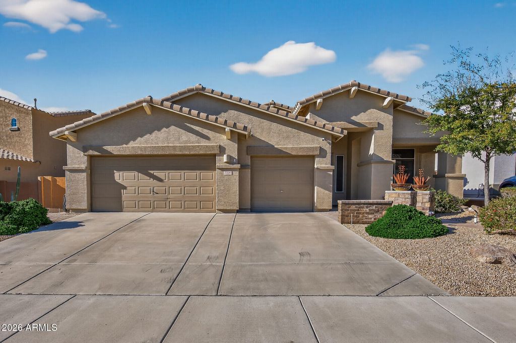 Photo of 27242 N Whitehorn Trail, Peoria, AZ 85383 (MLS # 6972393)