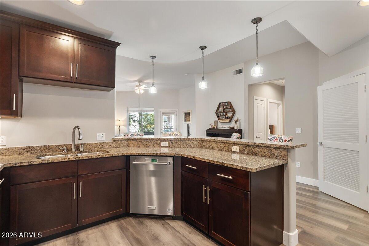 NORTH SHORE CONDOMINIUM 1 - Residential