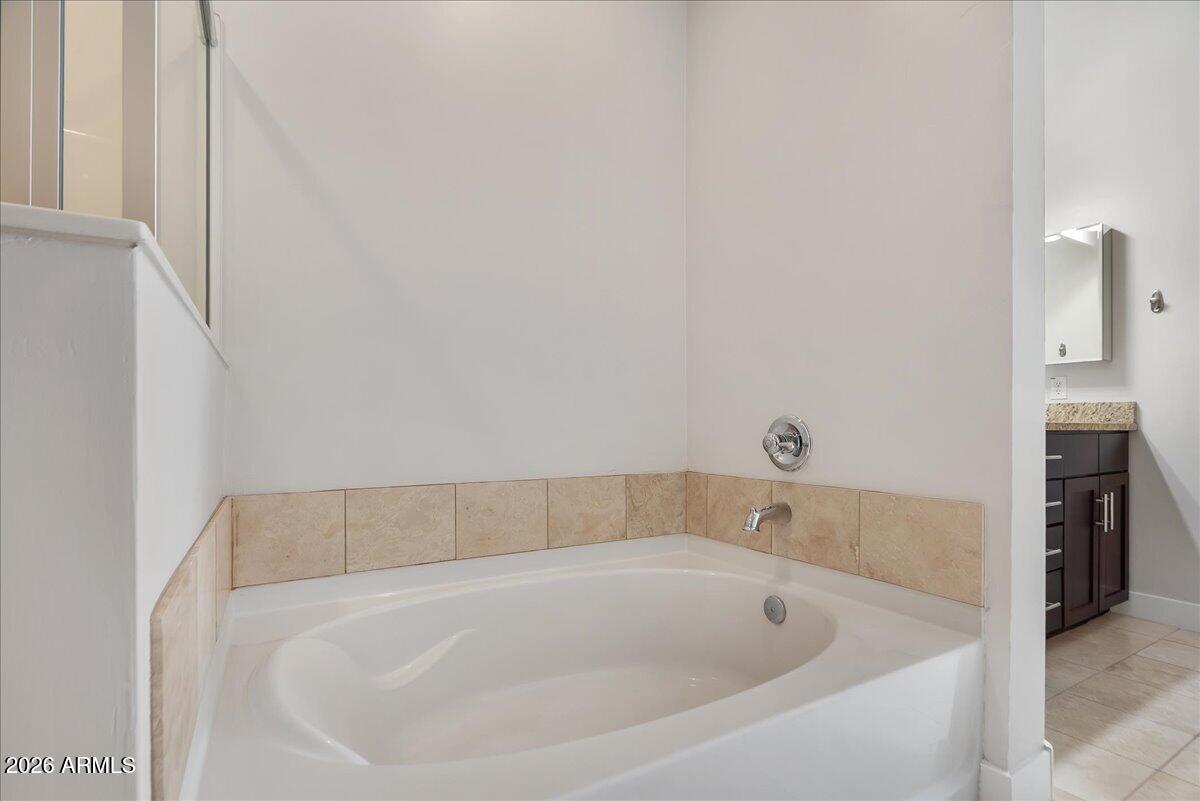 NORTH SHORE CONDOMINIUM 1 - Residential