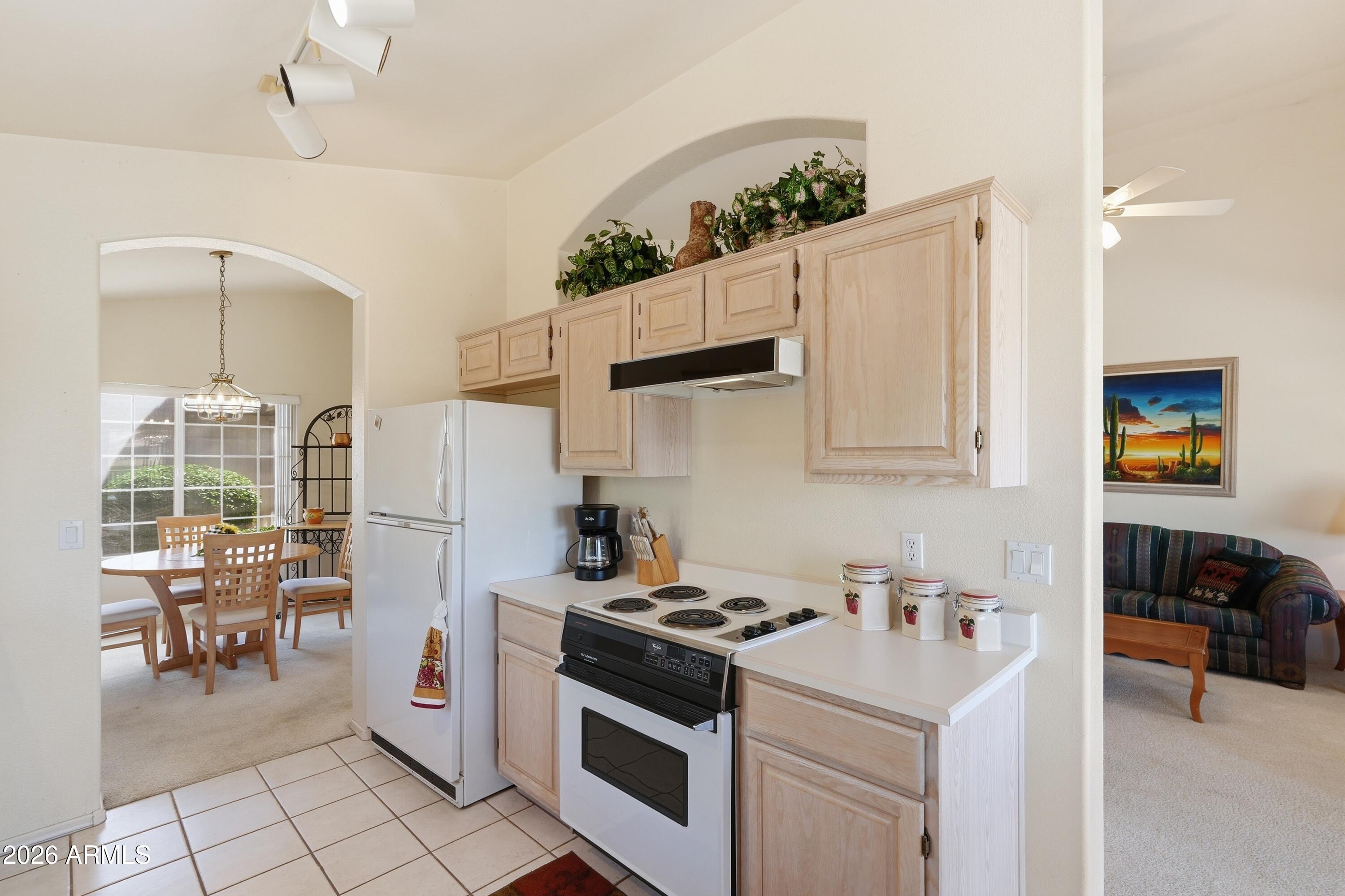 17496 N LONESOME DOVE Trail