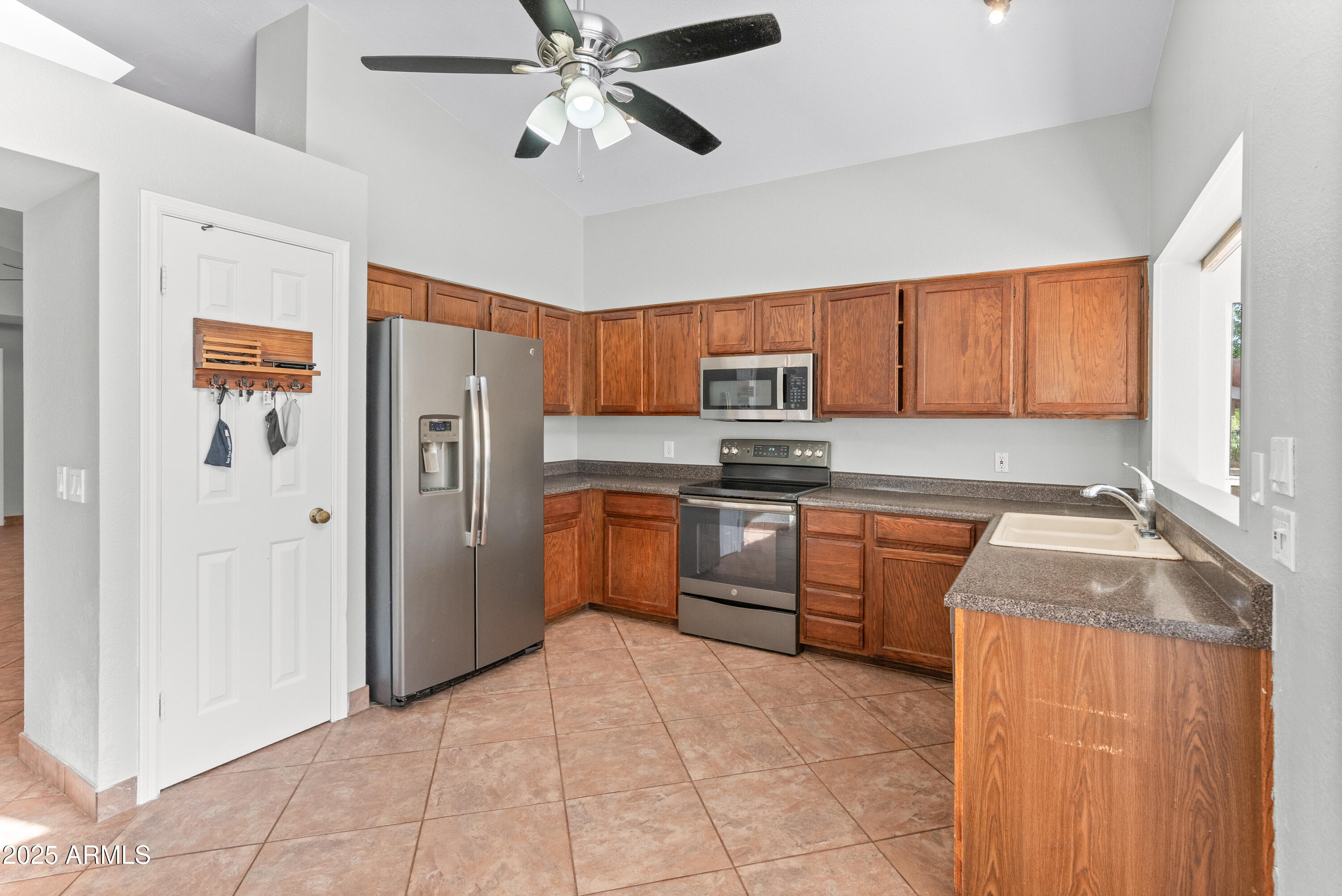 Glendale, Arizona 85308, United States, 4 Bedrooms Bedrooms, ,3 BathroomsBathrooms,Residential,Active,108061