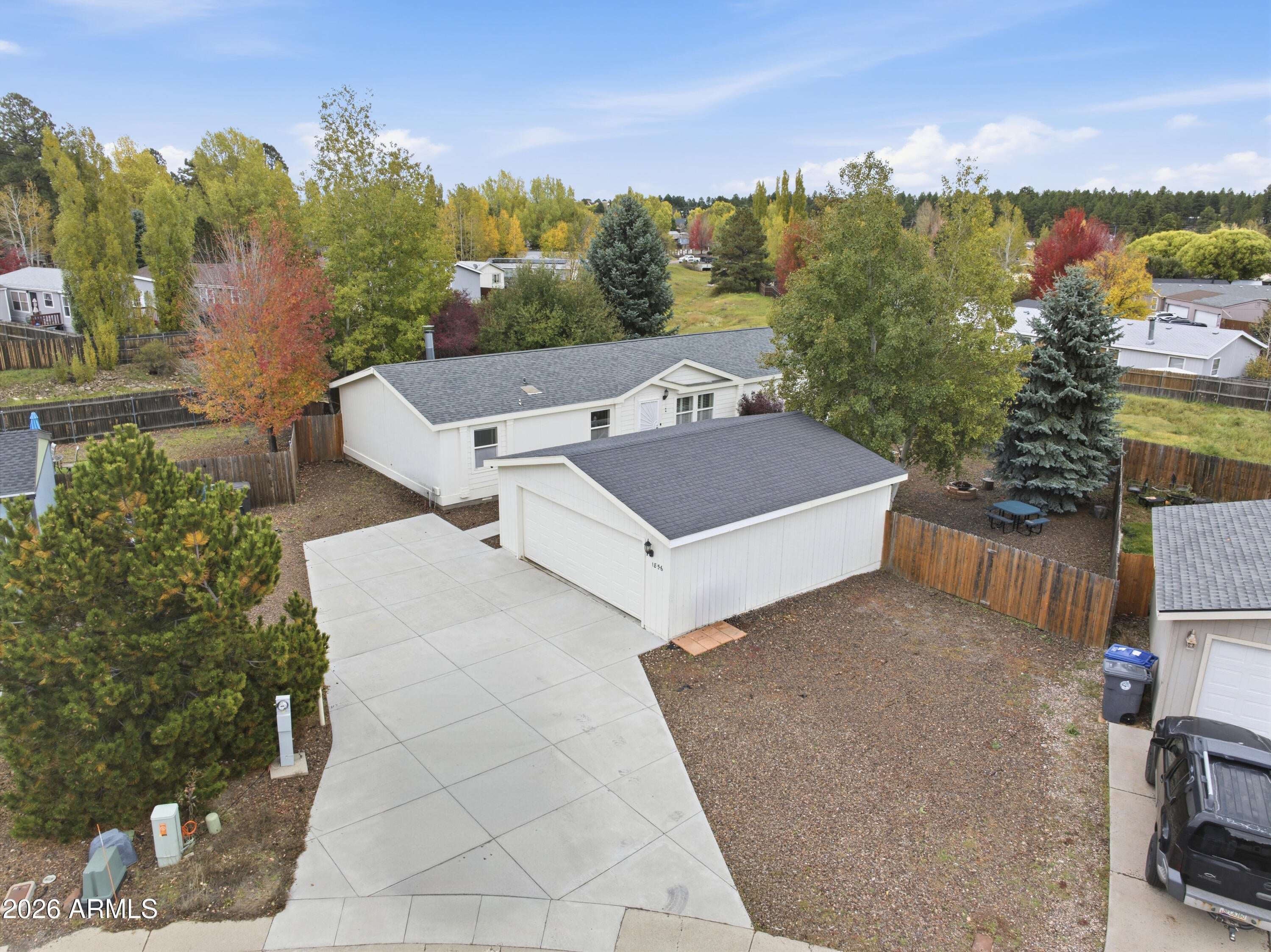1856 W MATTINGLY Loop