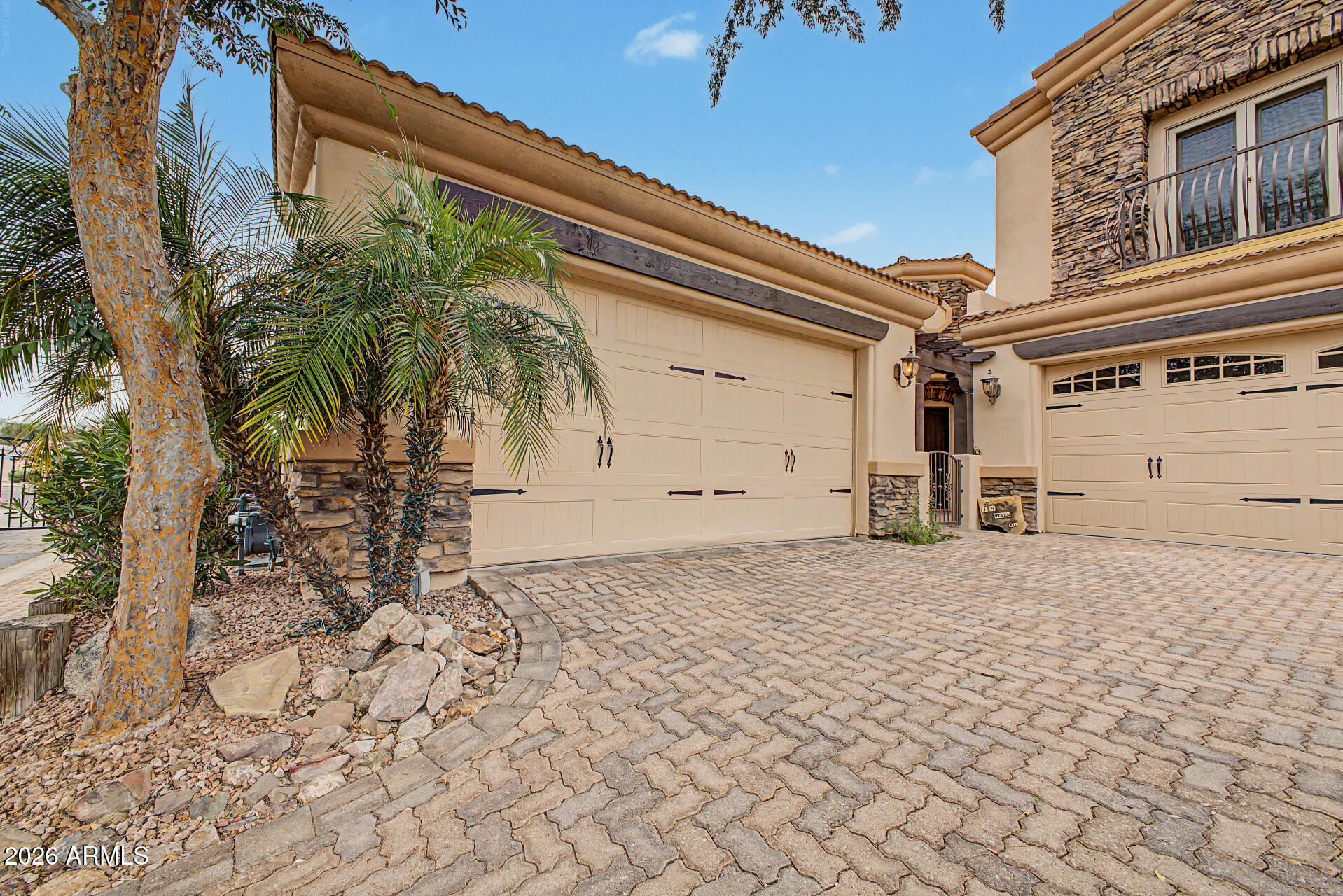 6202 E MCKELLIPS Road 19