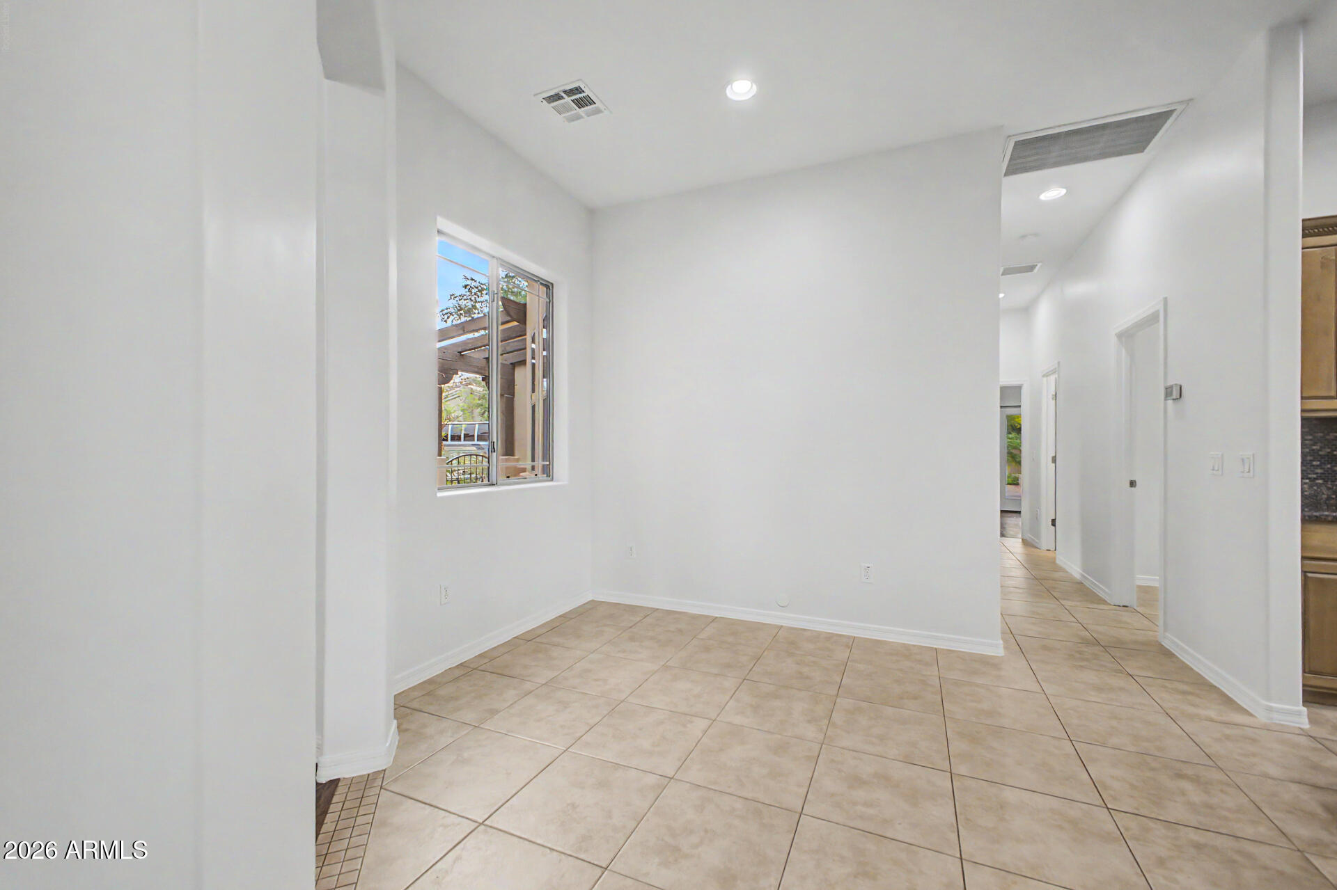 6202 E MCKELLIPS Road 19