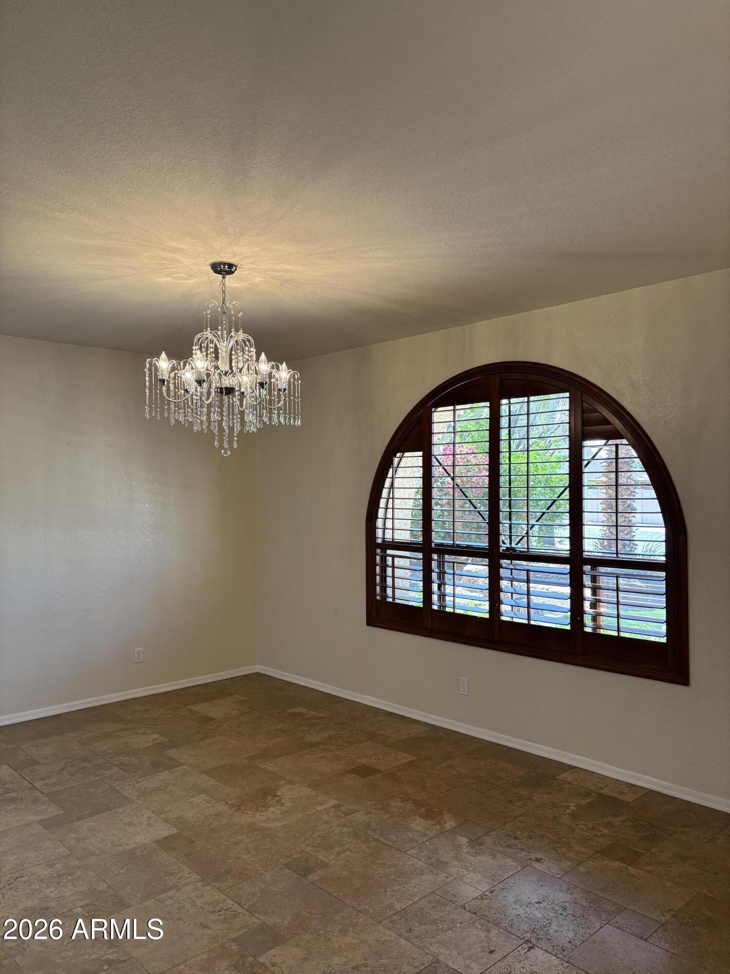 2951 N CARRIAGE Lane