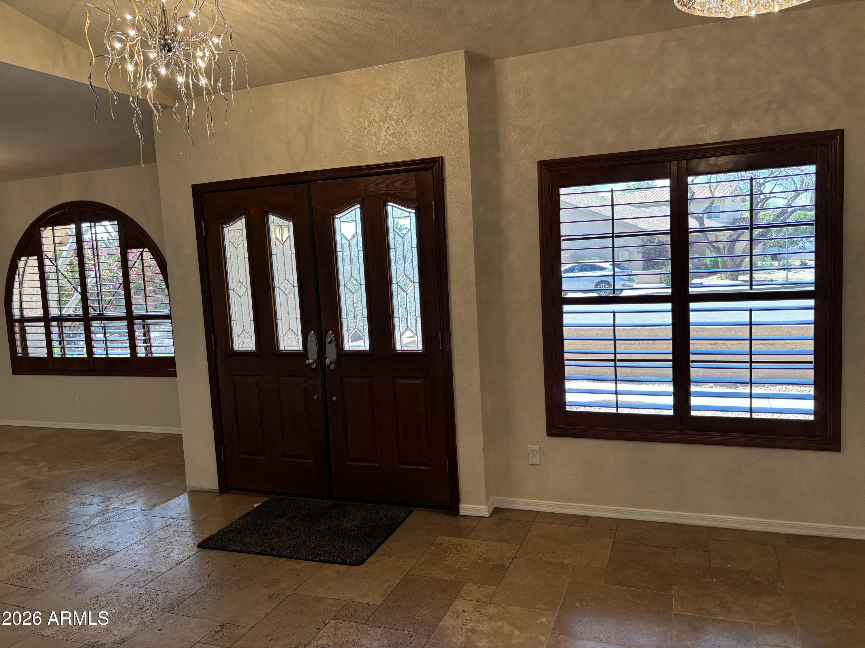 2951 N CARRIAGE Lane