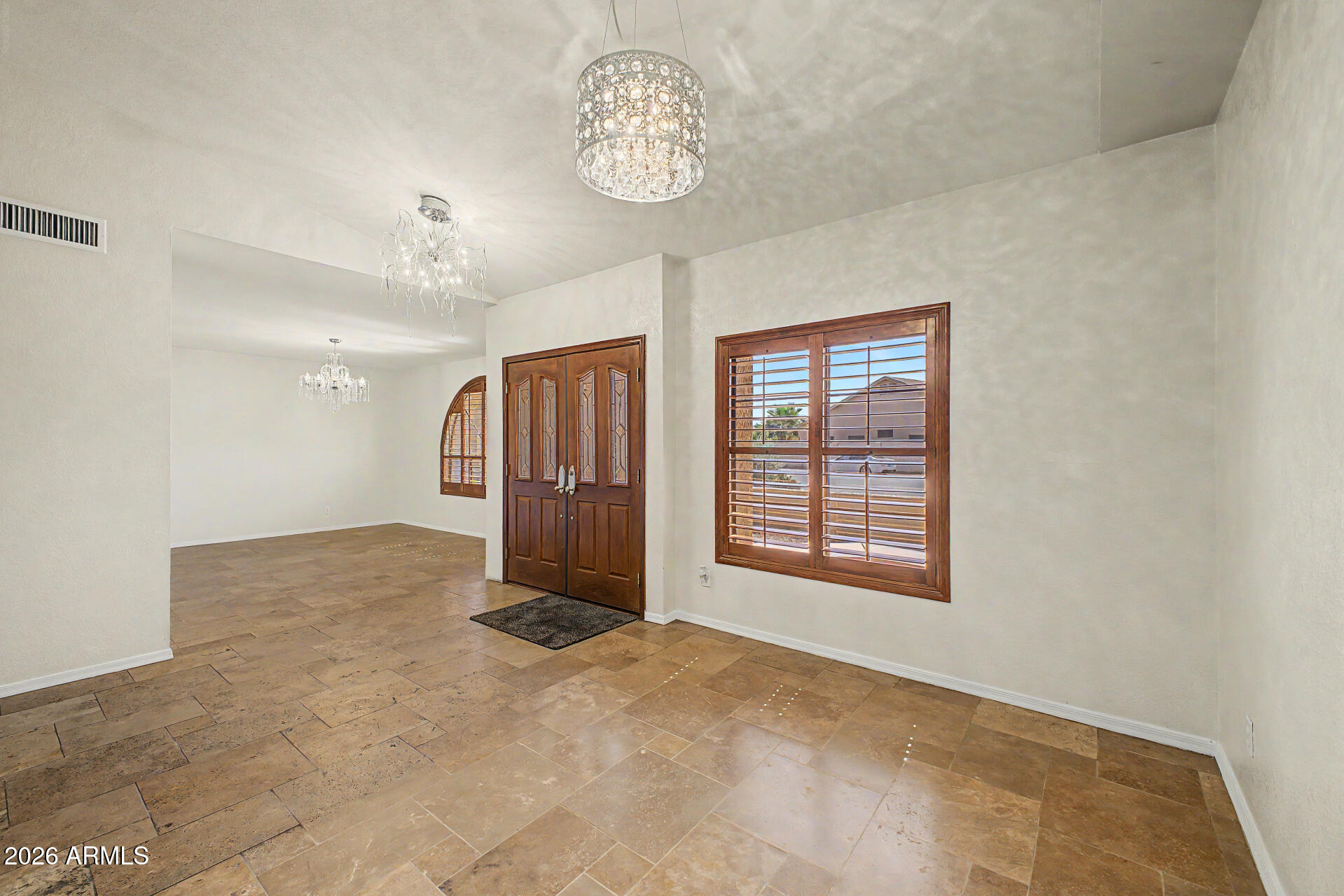 2951 N CARRIAGE Lane