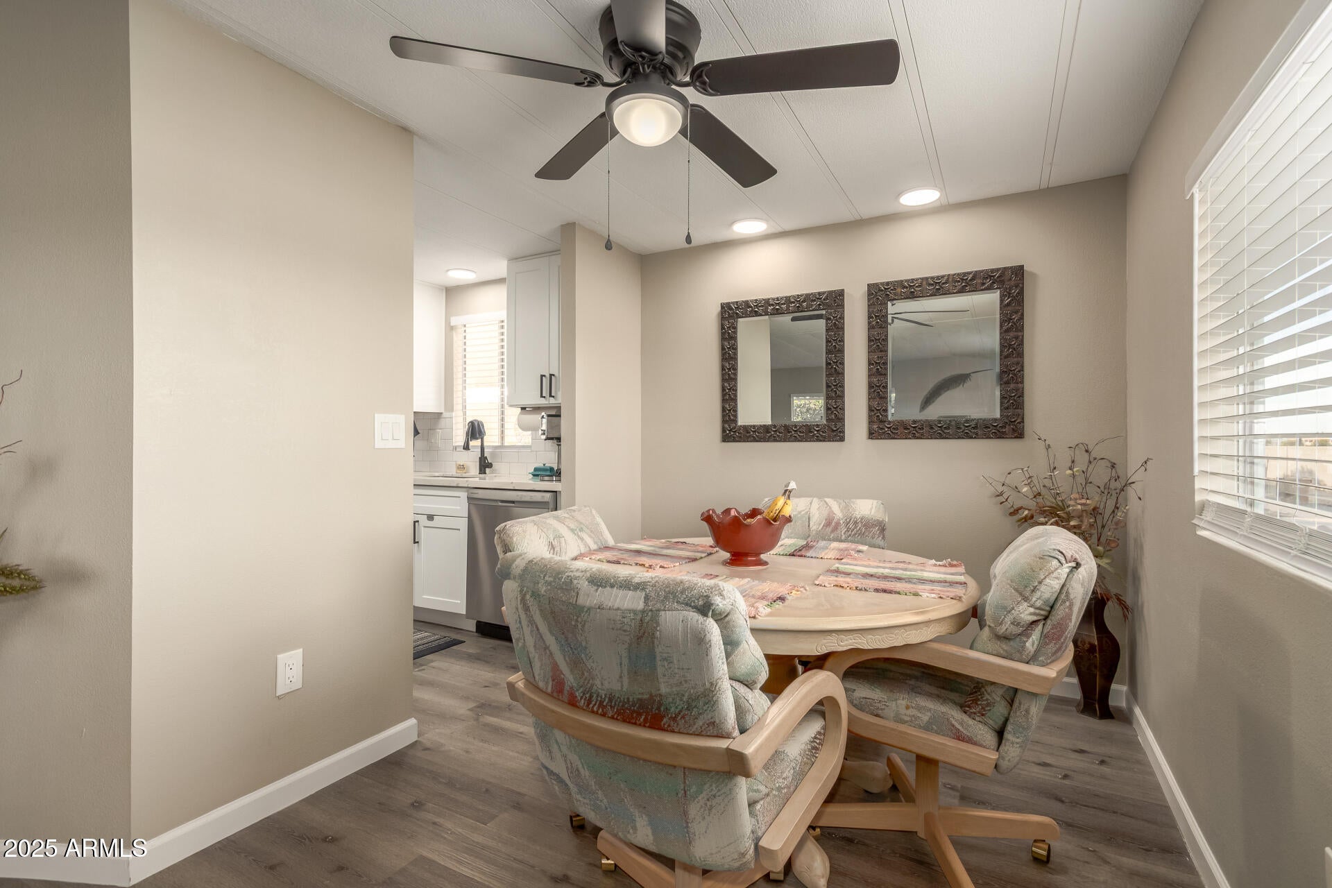 5263 E McDowell Road