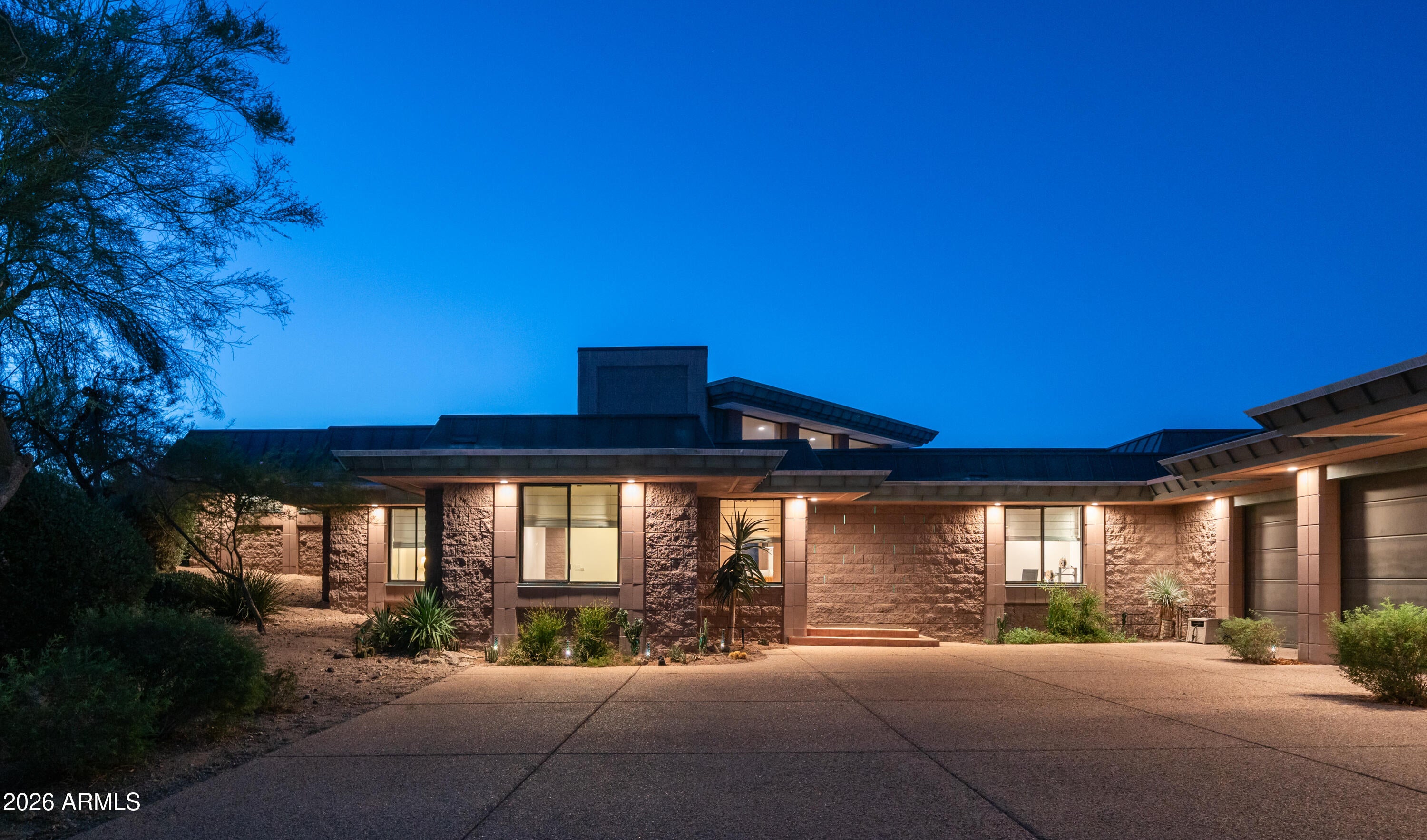 7260 E EAGLE CREST Drive 34
