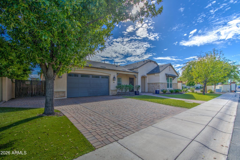 Photo of 813 W Claremont Street, Phoenix, AZ 85013 (MLS # 7092246)