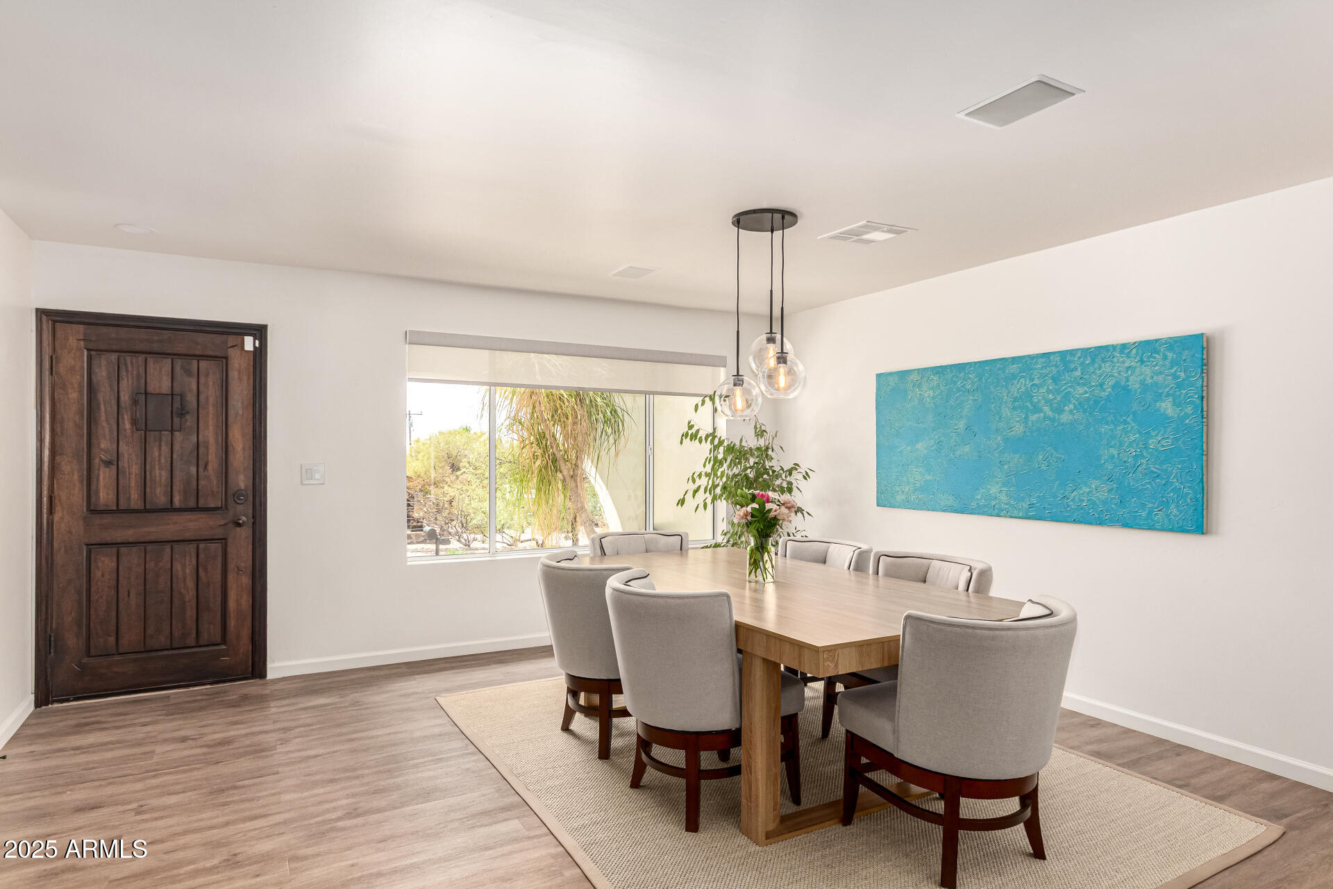 1602 E LAS PALMARITAS Drive