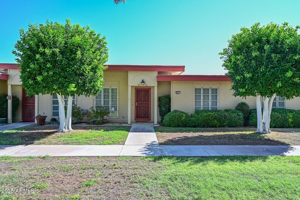 Photo of 10040 W Royal Oak Road #H, Sun City, AZ 85351 (MLS # 6899498)