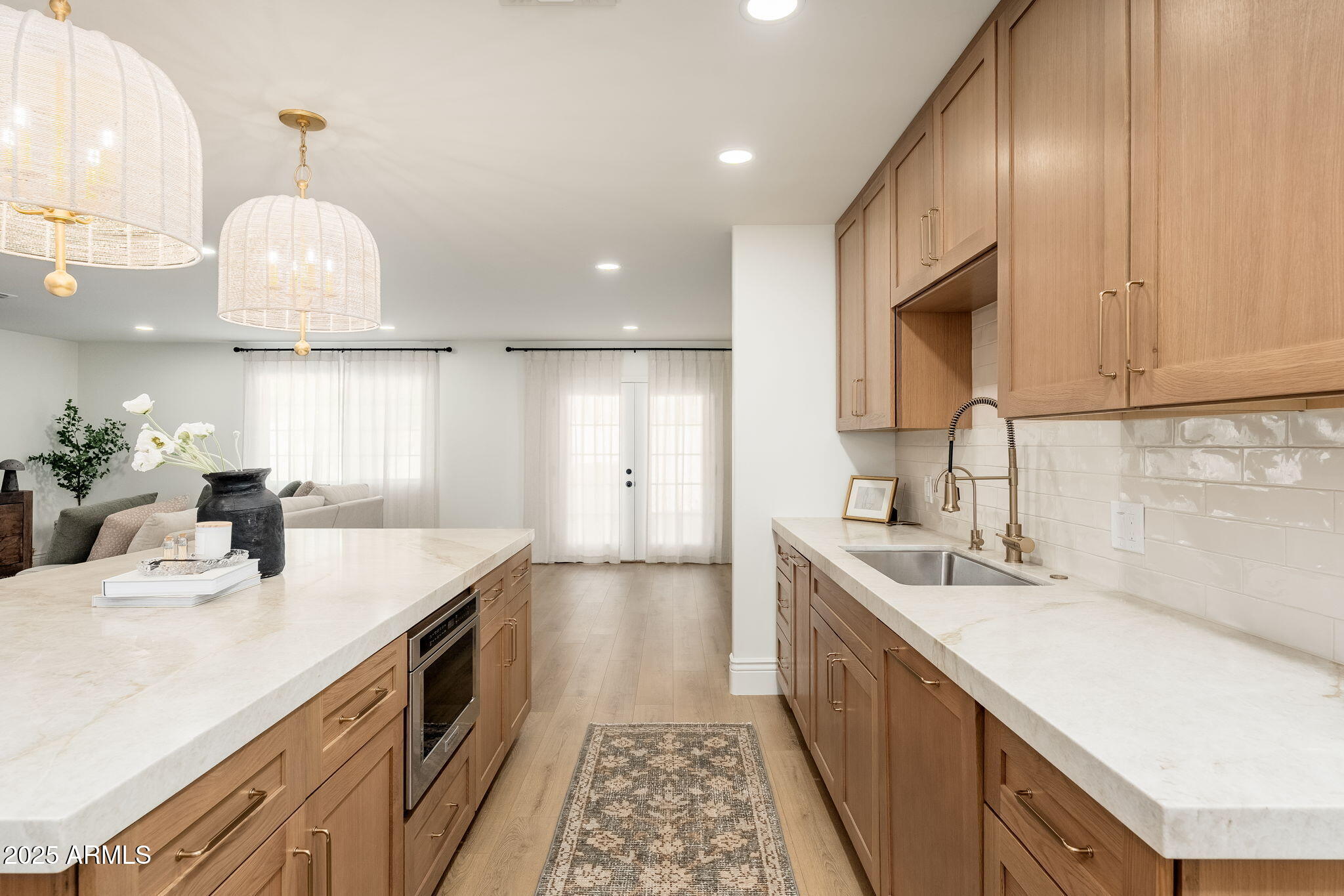 4030 E FAIRMOUNT Avenue