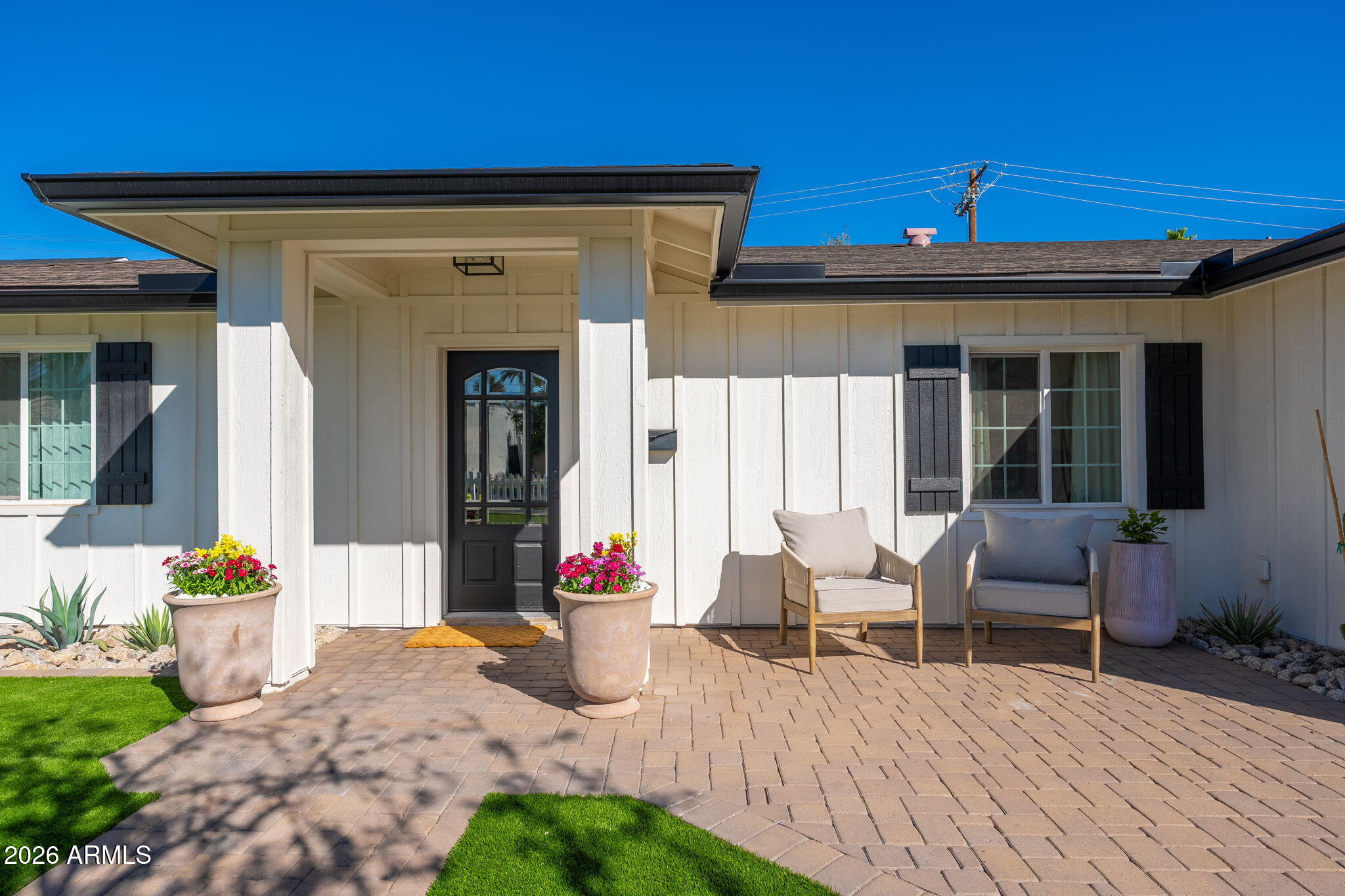 4030 E FAIRMOUNT Avenue