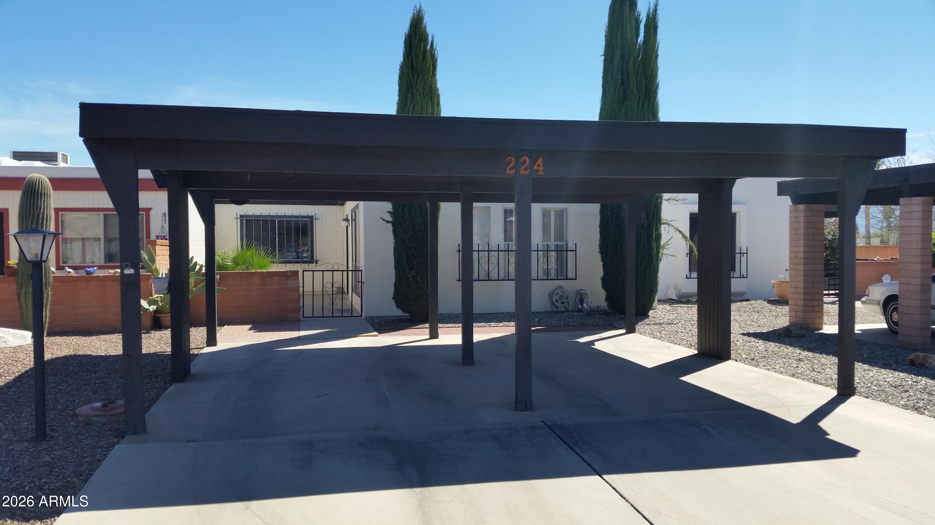 224 N CAMINO DEL VATE --