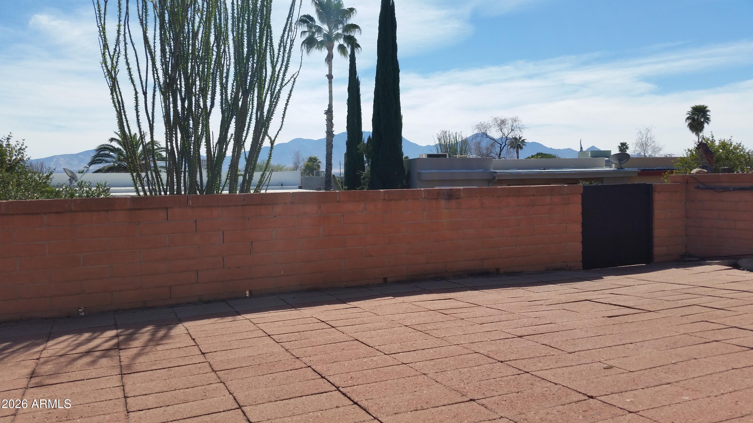 224 N CAMINO DEL VATE --