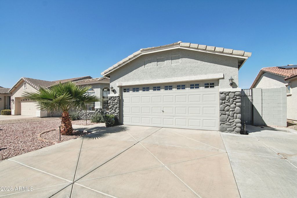 Photo of 1550 W Saint Kateri Drive, Phoenix, AZ 85041 (MLS # 6998756)