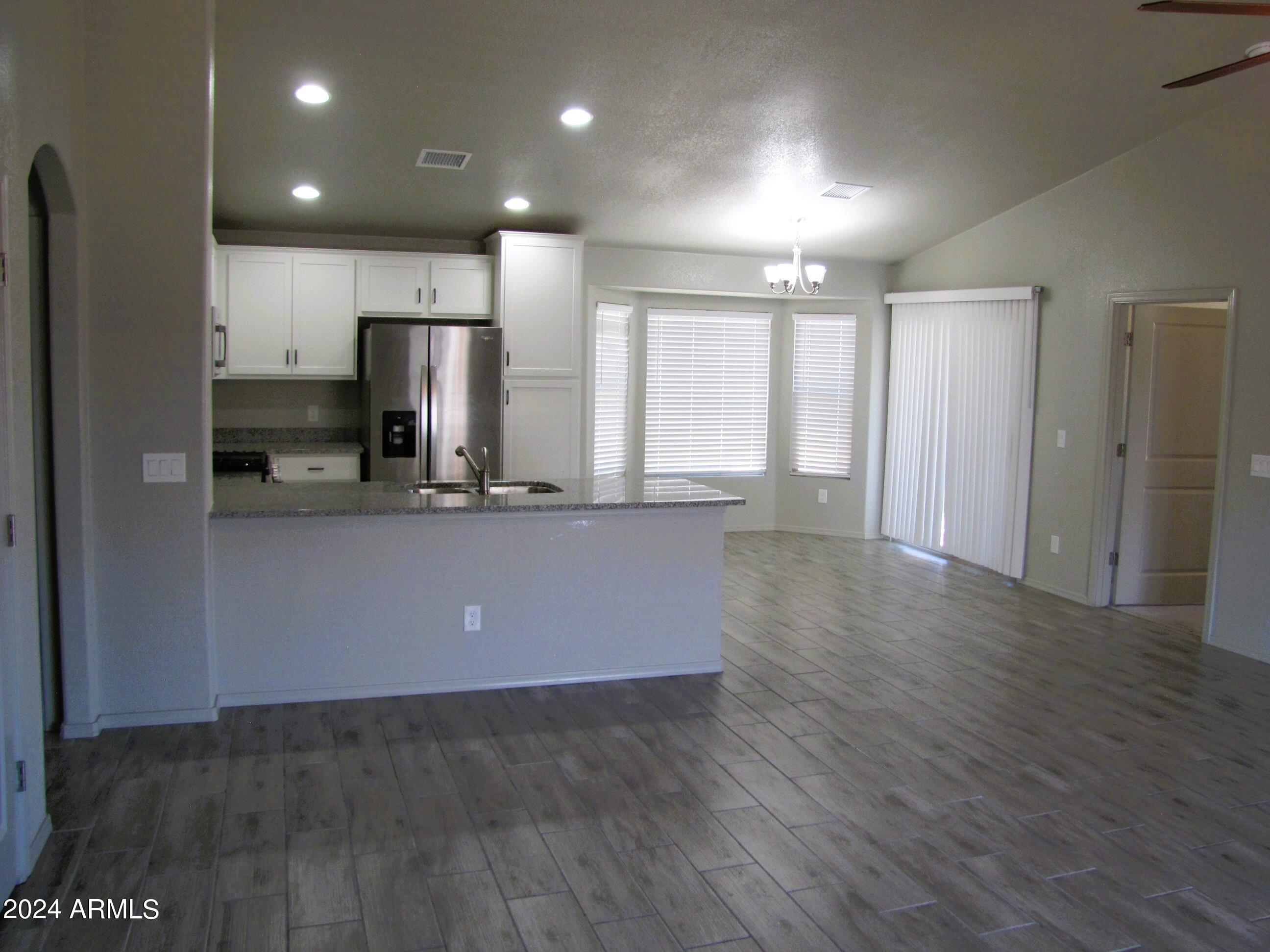 SUMMIT HEIGHTS - Residential Lease