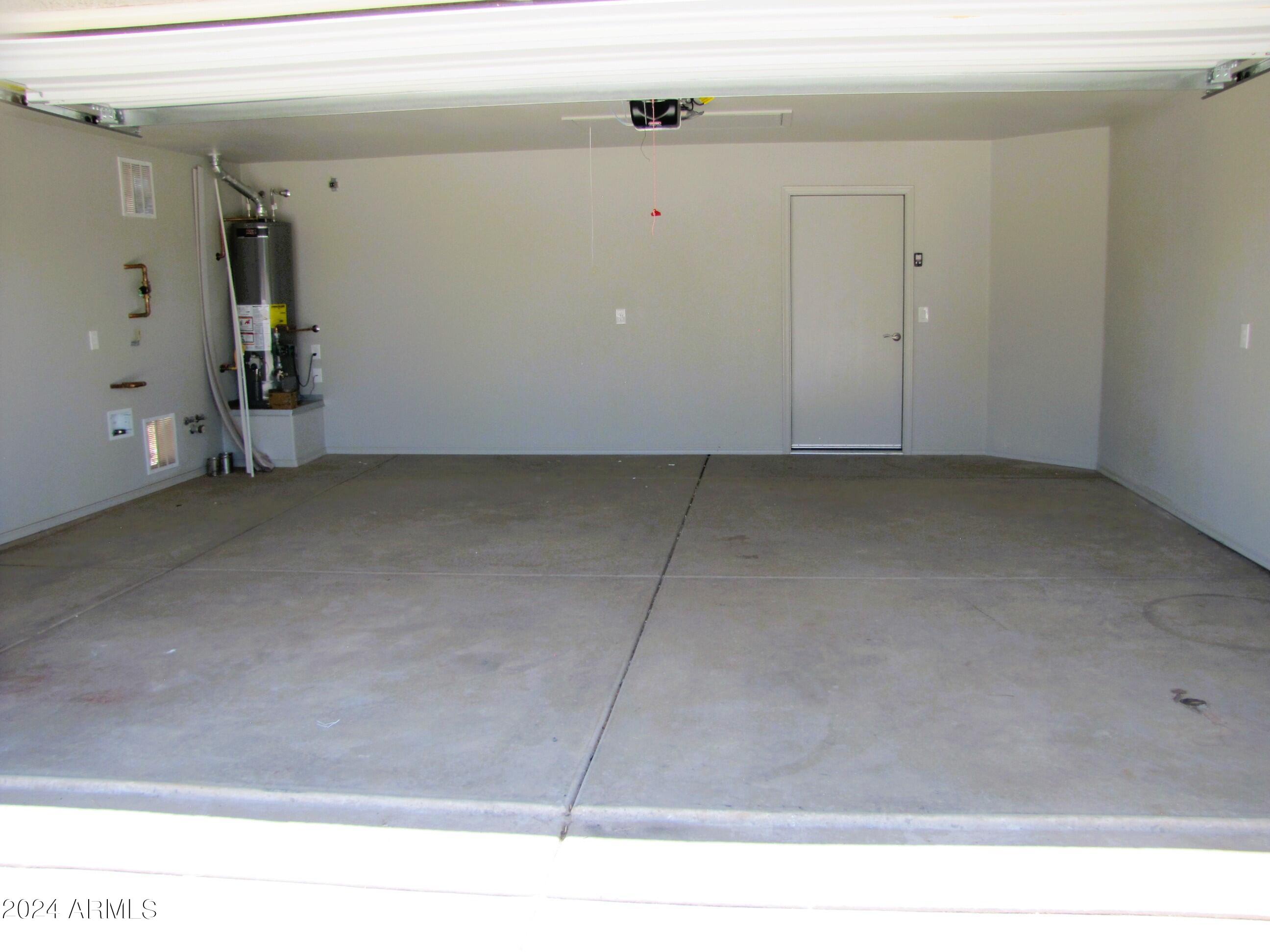 SUMMIT HEIGHTS - Residential Lease