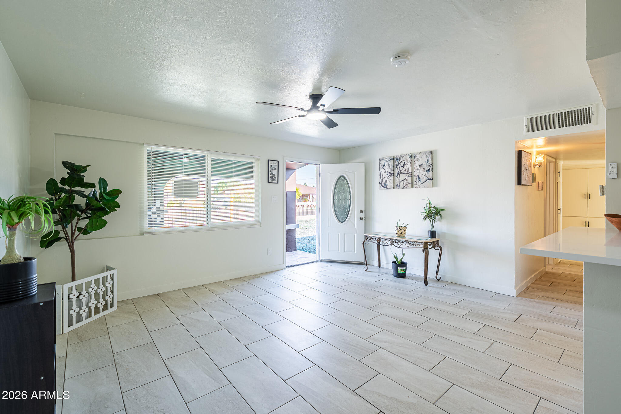 3349 W CAMBRIDGE Avenue