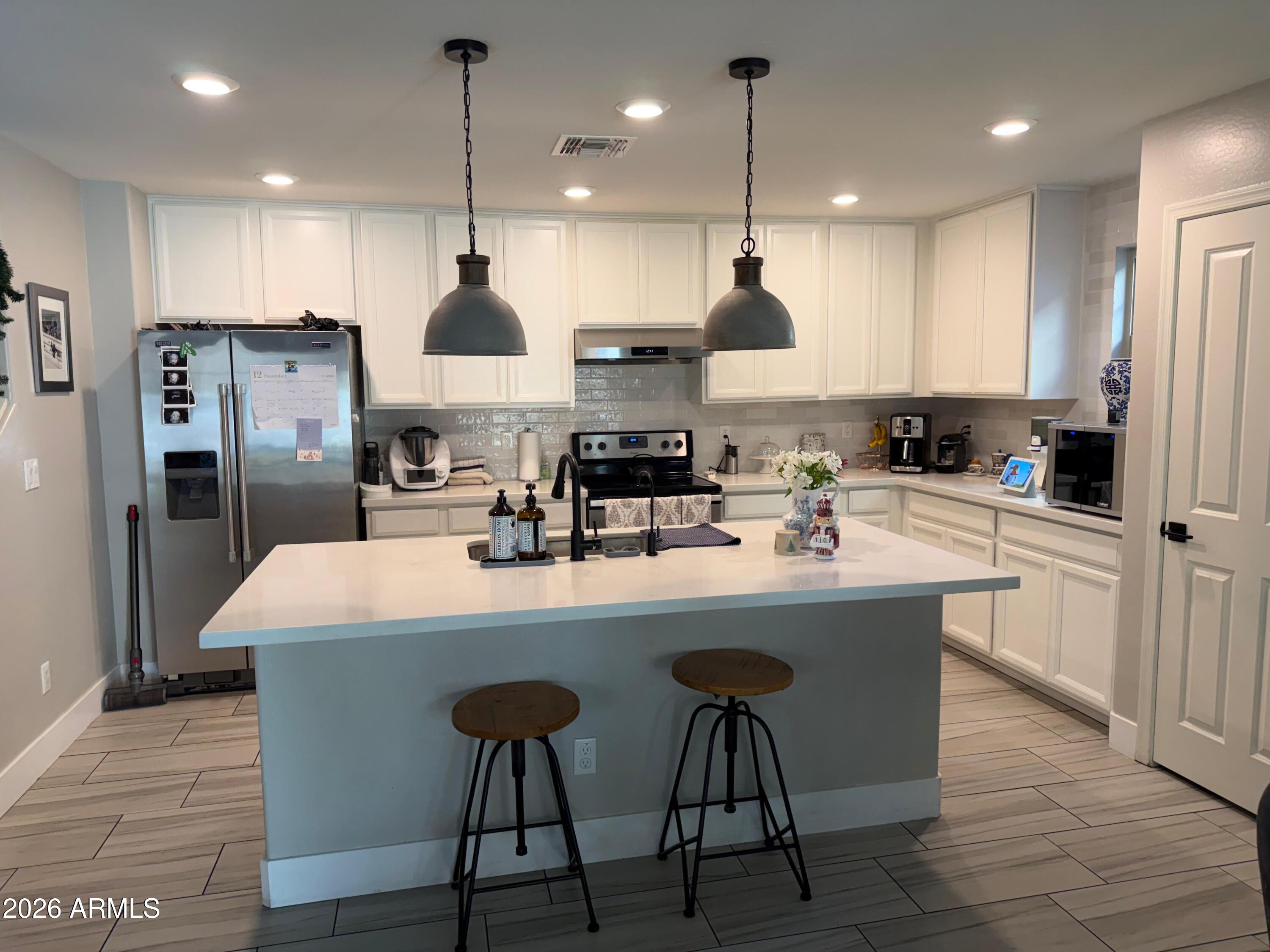 2905 S COLORADO Street