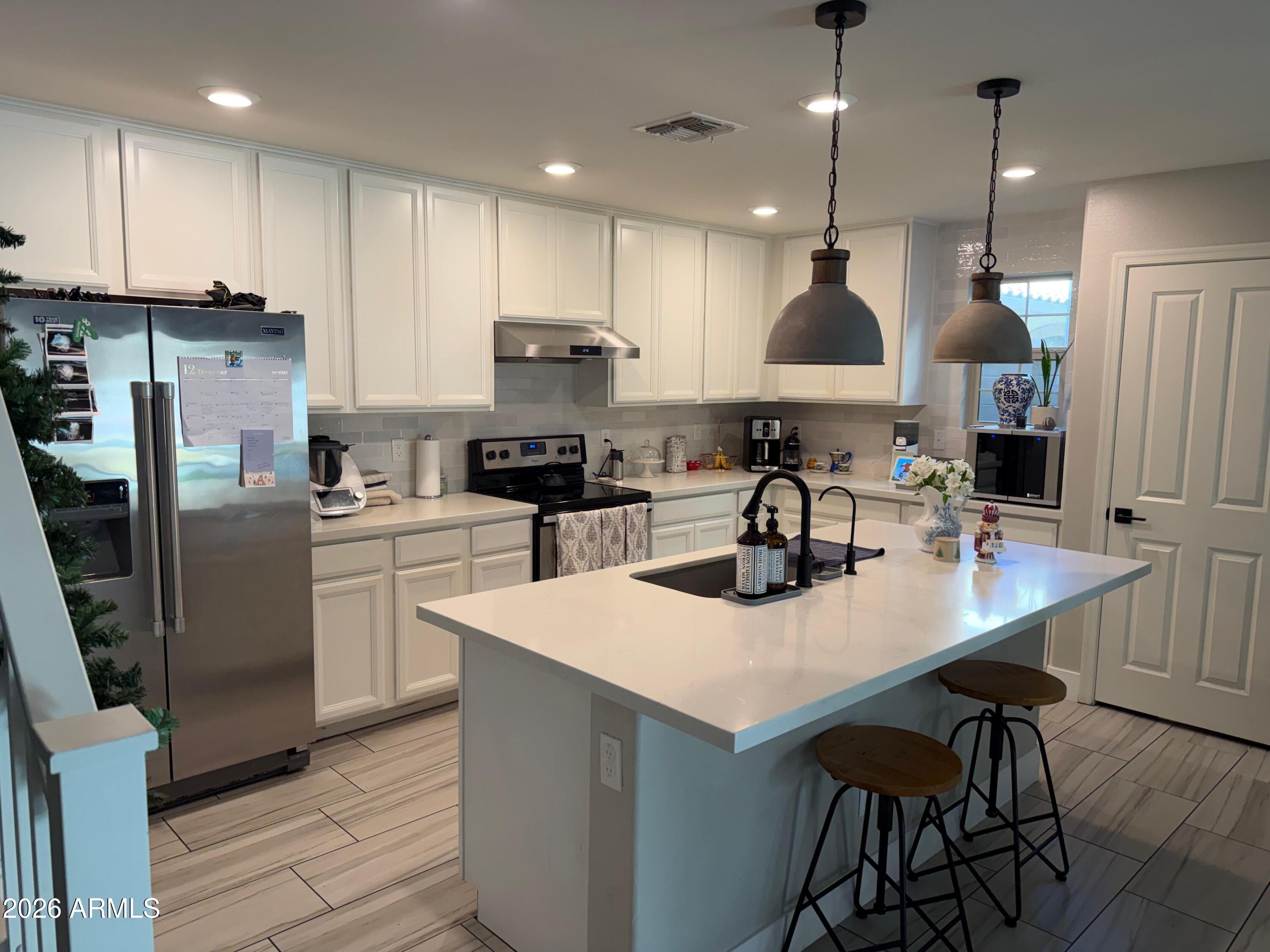 2905 S COLORADO Street