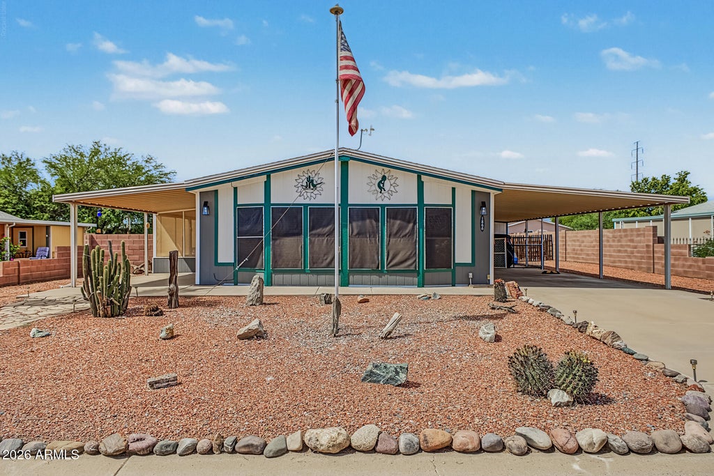 Photo of 1866 S Missouri Drive, Casa Grande, AZ 85194 (MLS # 7084503)