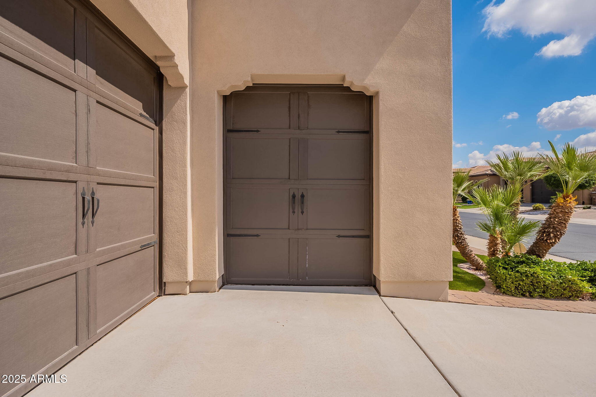 37036 N STONEWARE Drive