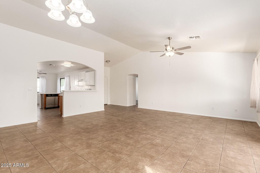 Photo of 8615 W Minnezona Avenue, Phoenix, AZ 85037 (MLS # 6937448)