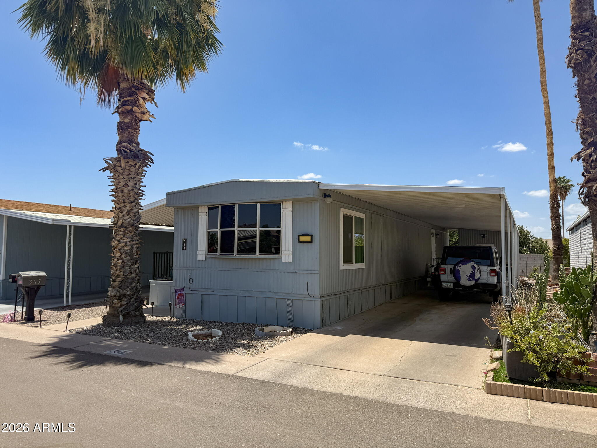 4065 E University Drive 365