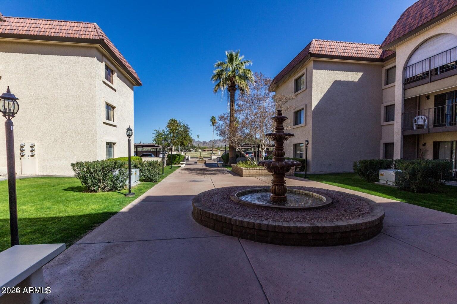 3033 E DEVONSHIRE Avenue 3029