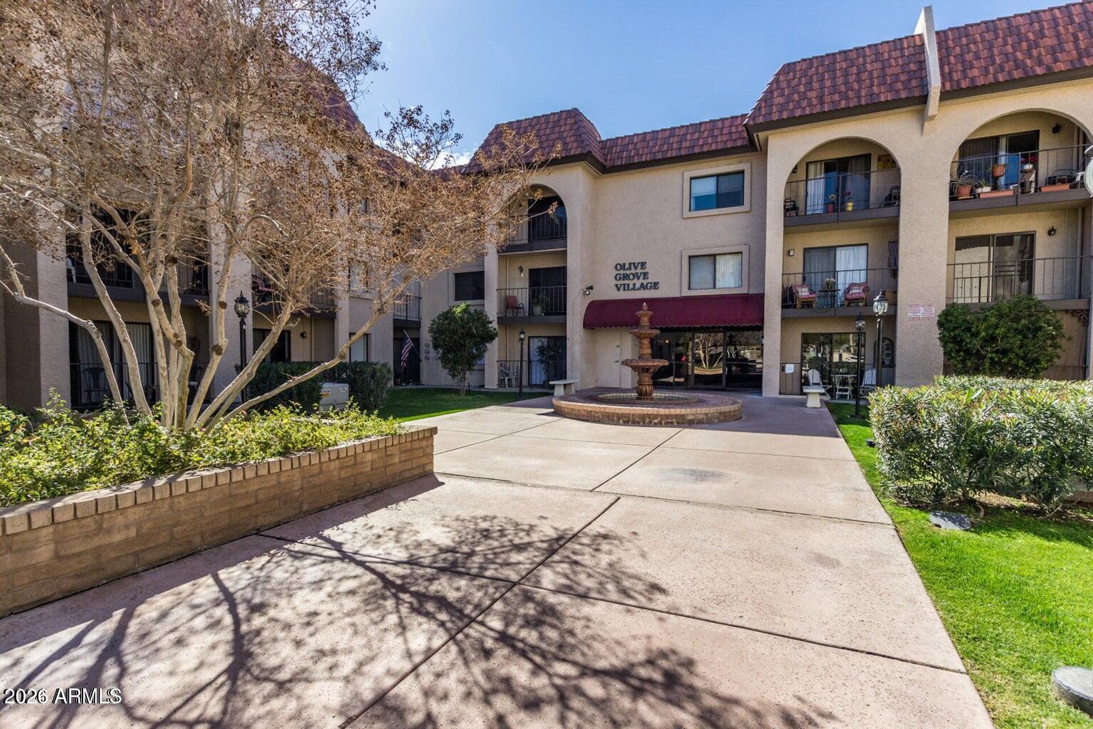 3033 E DEVONSHIRE Avenue 3029