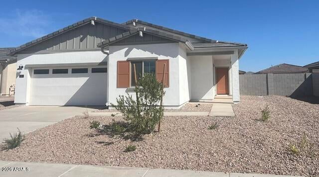666 W RED HAWK Court