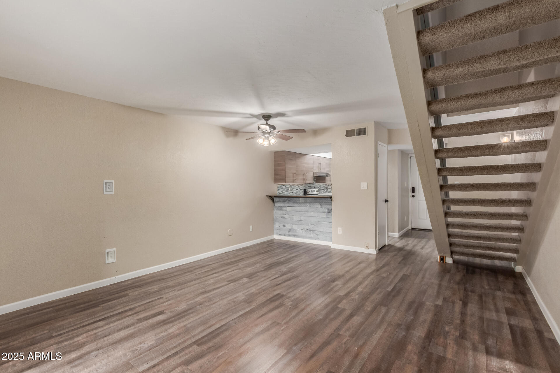 1545 E SAHUARO Drive 12