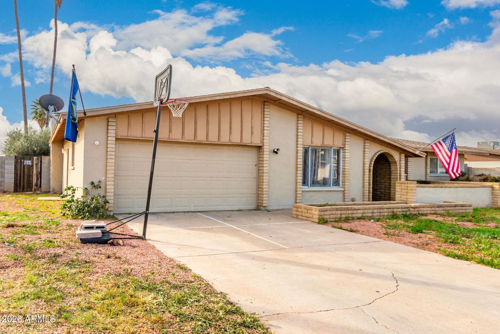 Photo of 4519 W Paradise Drive, Glendale, AZ 85304 (MLS # 6977963)